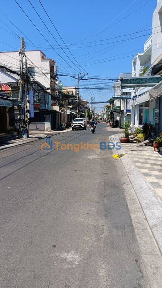 Nhà Nguyên Căn Mặt Nhựa Phan Thiết 100m² - Giá 4 Triệu/Tháng
