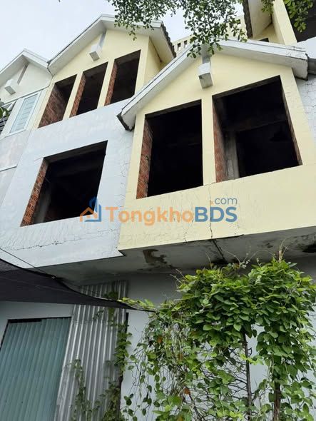 Bán Gấp 2 Nhà Liền Kề Phước Long B, Nha Trang - 102.5m²/căn - Giá Ưu Đãi