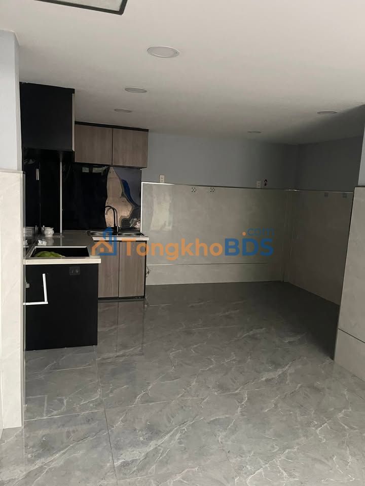 Nhà Bình Tân 24m² 2.68 tỷ - Chính chủ bán ô tô cách vài bước