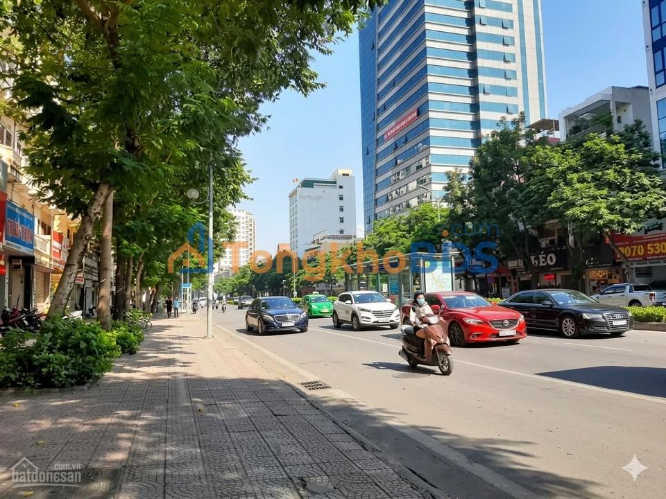 Nhà Mặt Phố Nguyễn Văn Cừ, Long Biên 100m² - Kinh Doanh Đỉnh Cao