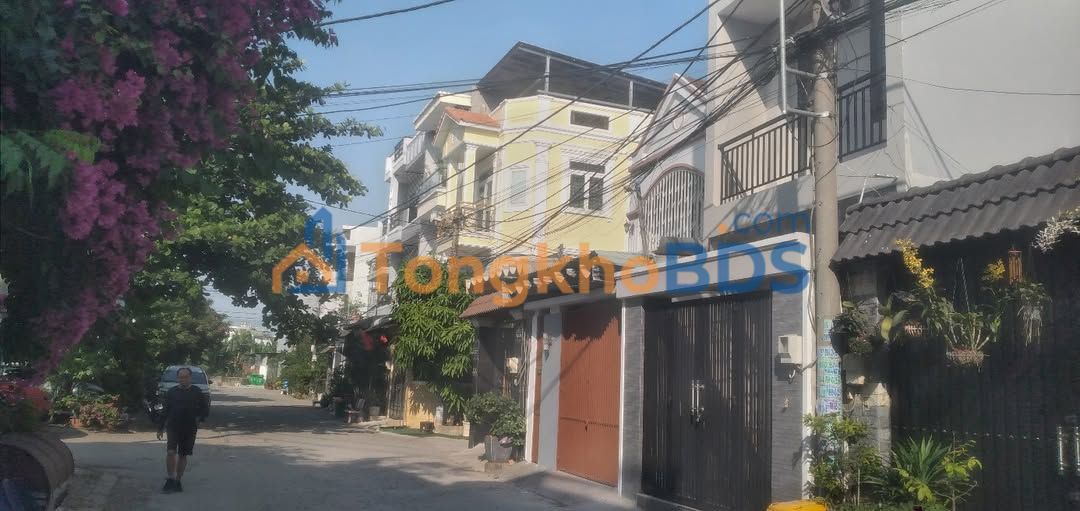 Nhà 4 Tầng HXH 5m Sát Vincom Lê Văn Việt, Q9 - 80m² Giá Tốt