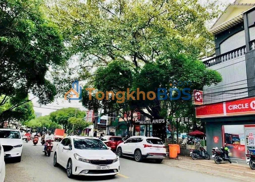 Nhà mặt tiền Đường 5 Phan Trung 240m² 26 tỷ – KD ngay