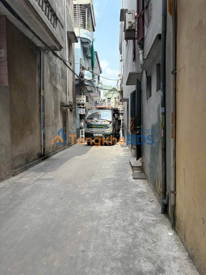 Nhà 70.9m² Phan Đình Phùng, Nam Định - Giá 2.4 Tỷ, Ô tô gần