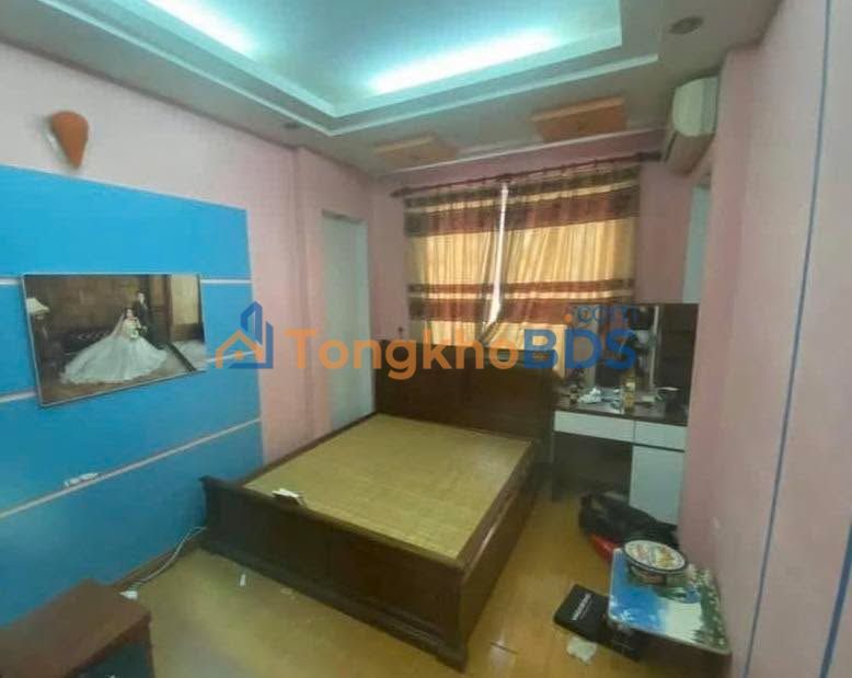 Cho thuê nhà 6 tầng mặt Xuân Thủy, Cầu Giấy - 30m² x 4PN - Giá 13 Triệu/Tháng