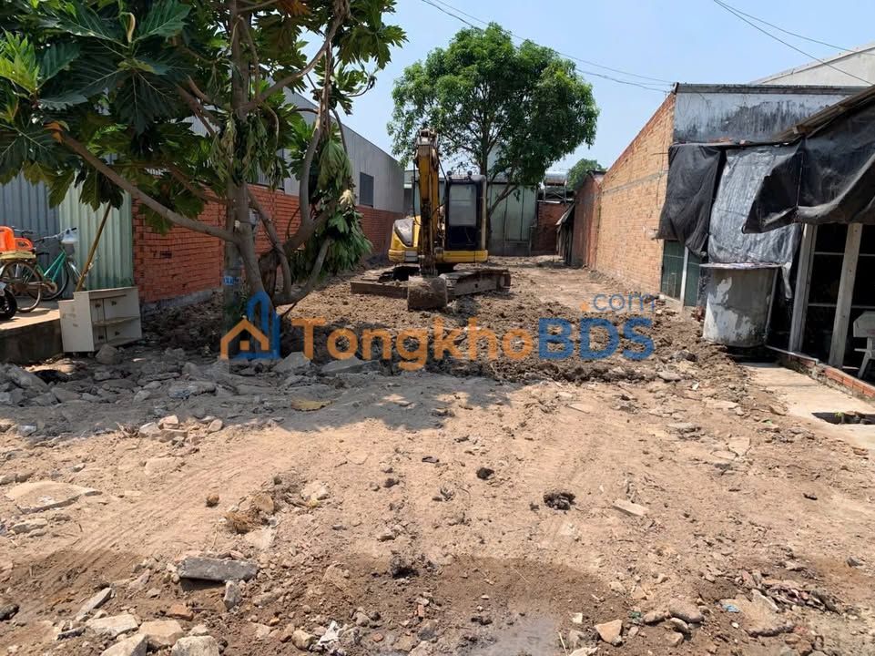 Đất nền Long Hoa Tây Ninh 225m² 40.5 tỷ - Sổ đỏ chính chủ