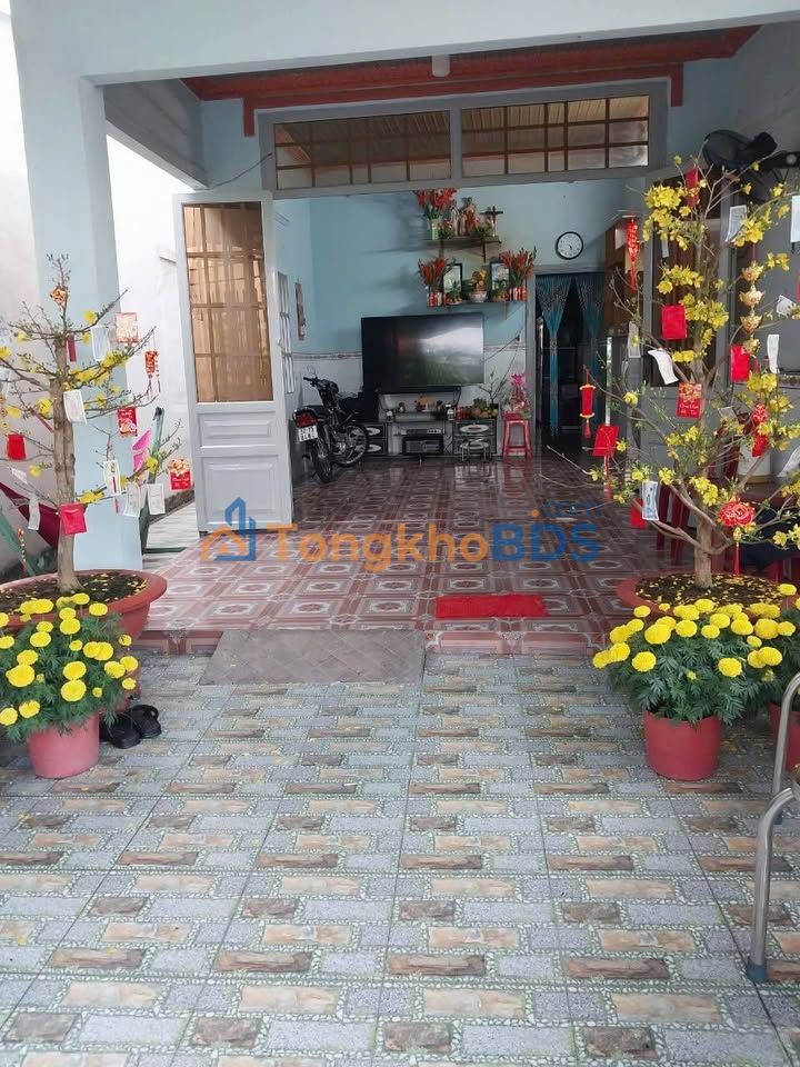 Nhà mặt tiền Trung Viết Củ Chi 160m² 2.7 tỷ - Sẵn sàng ở ngay