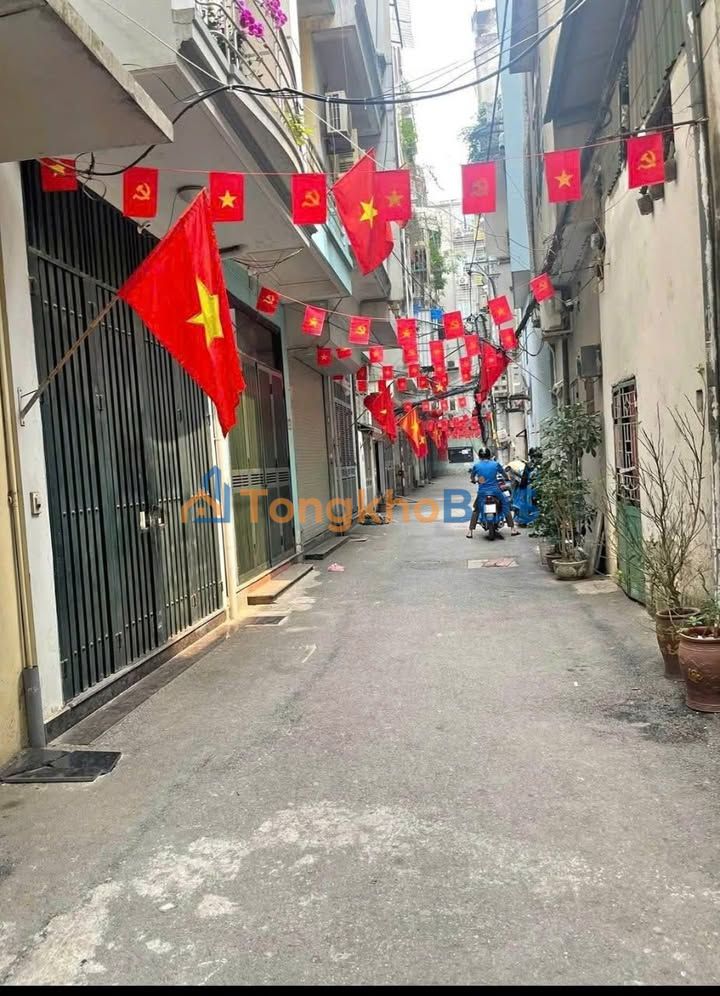 Nhà thuê Ngũ Hiệp Thanh Trì 3PN 8 triệu - Full nội thất