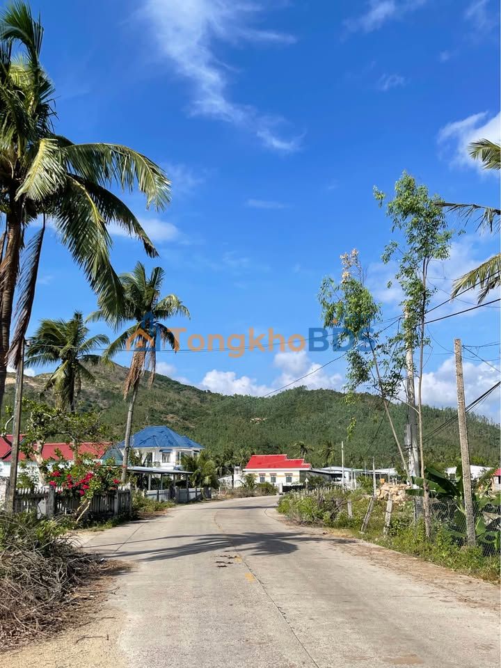 Đất nền Xuân Thủy, Kim Bôi 574m² - Sổ hồng sẵn, gần biển Vịnh Hòa