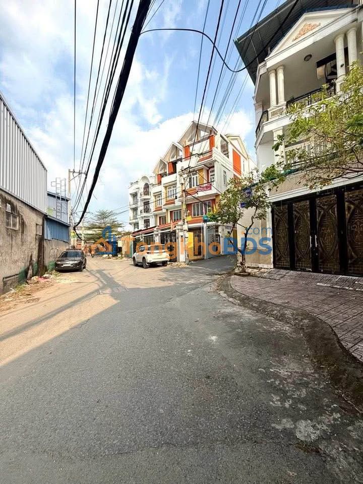 Đất Nền Lái Thiêu 205m² - Mặt Tiền Ngang 8m - Sổ Hồng Riêng