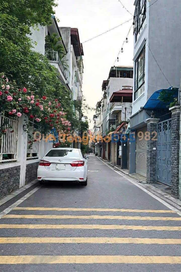 Nhà riêng Long Biên 53m² 15 tỷ – Ô tô tránh, chính chủ