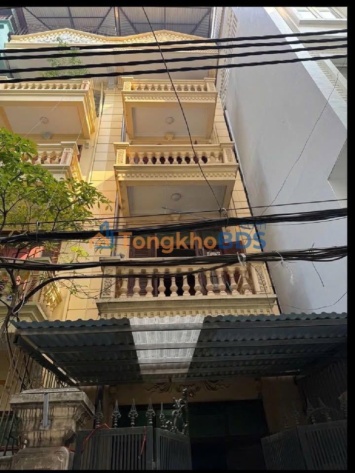 Nhà Cầu Giấy 65m² giá 17.9 tỷ - Sẵn sàng ở ngay