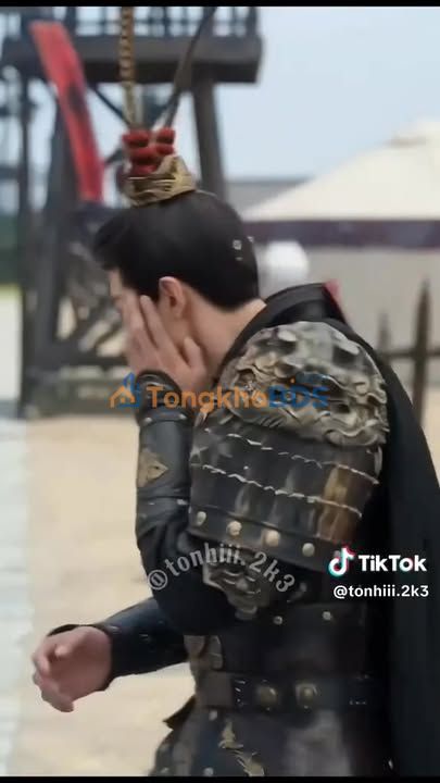 Bán Gấp Tập Thể Đại Học Luật 60m² - 2PN Đống Đa, Tặng Nội Thất