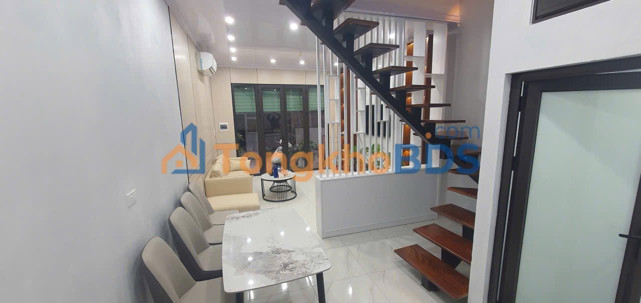 Nhà lô góc An Dương Tây Hồ 33m2 giá 2 tỷ - Ô tô vào nhà