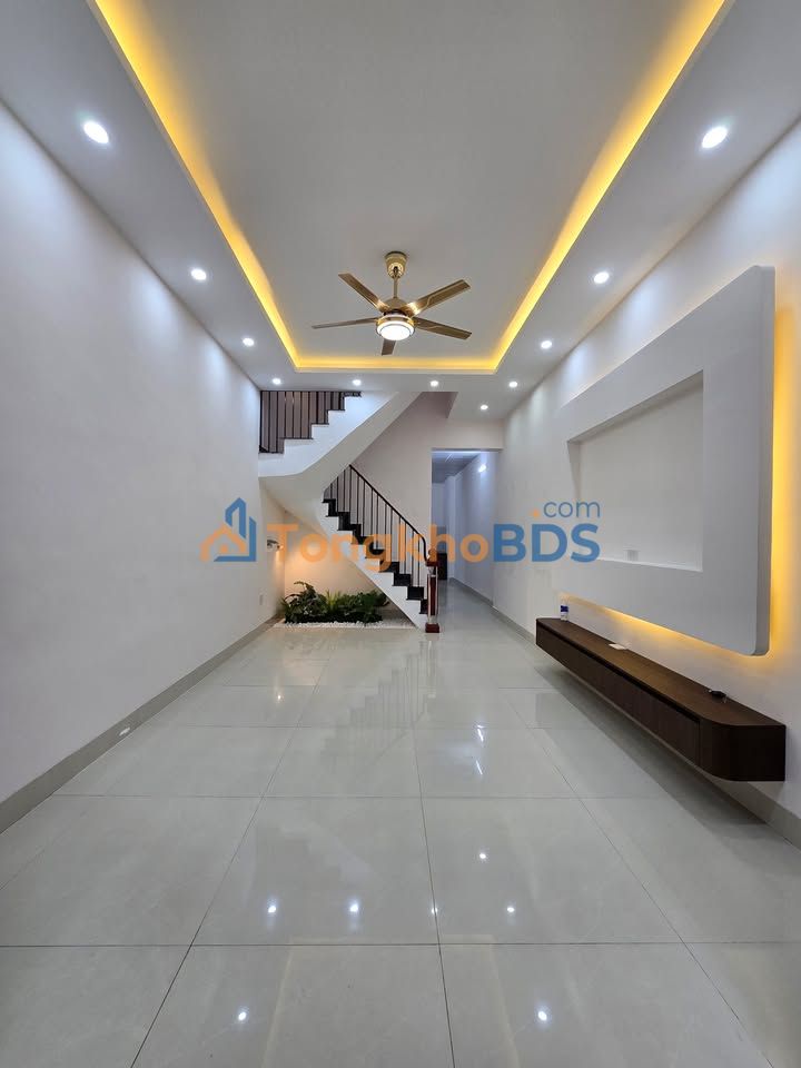 Nhà 2 Tầng Ngõ Lý Nhân Tông, 74.4m² - Chỉ 2 Tỷ, Gần KĐT Đông Bắc Ga