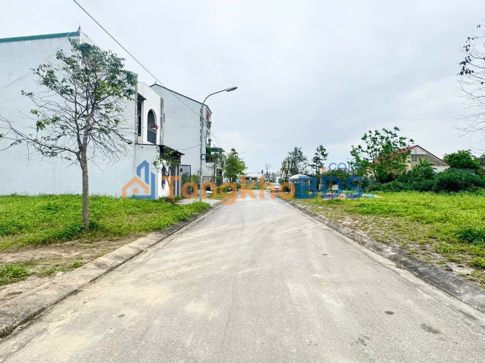 Đất đấu giá Nghi Phú 81m² - Sổ hồng sẵn, giá 3 tỷ
