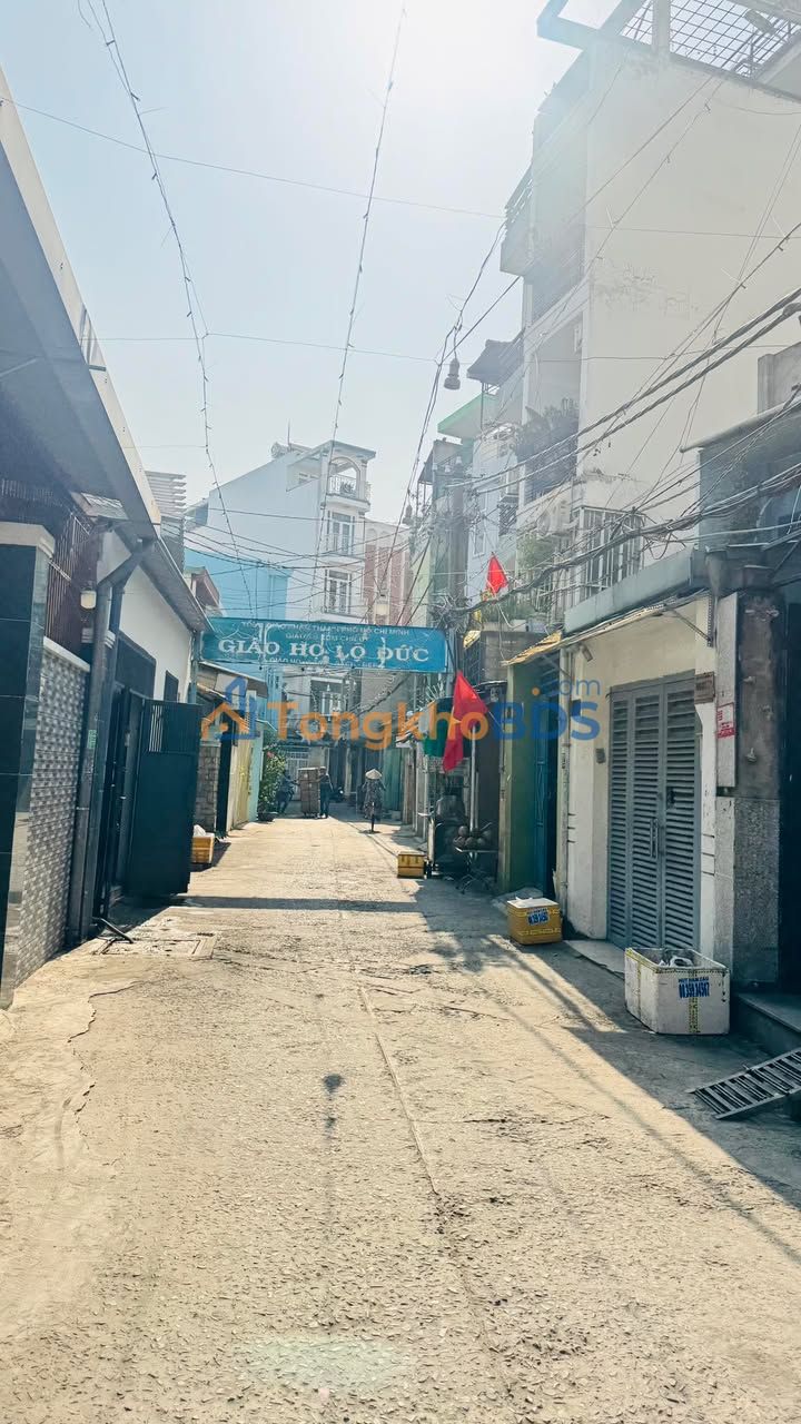 Nhà Hẻm 92 Tôn Thất Thuyết Quận 4 - 156m², GPXD 1 Trệt 3 Lầu, Giá 13.5 Tỷ