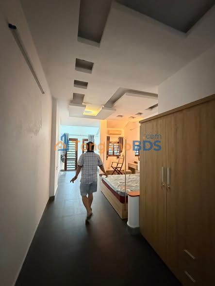 Cho thuê nhà 3 tầng mặt tiền đường 3/2, Đà Nẵng - 3PN, Full nội thất