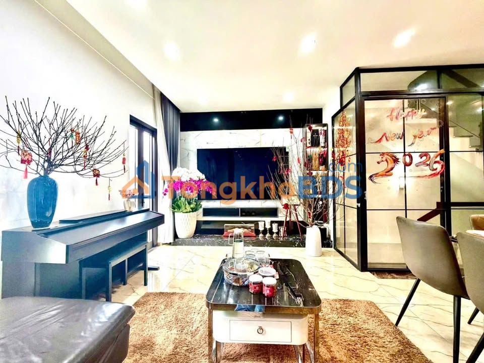 Nhà Phố Kinh Doanh 6 Tầng Đức Giang, Long Biên - 43.7m² - 16.5 Tỷ