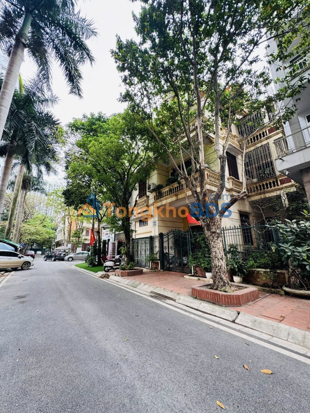 Nhà Nguyễn Cơ Thạch Mỹ Đình 112m² 42.8 tỷ - Ô tô vào nhà