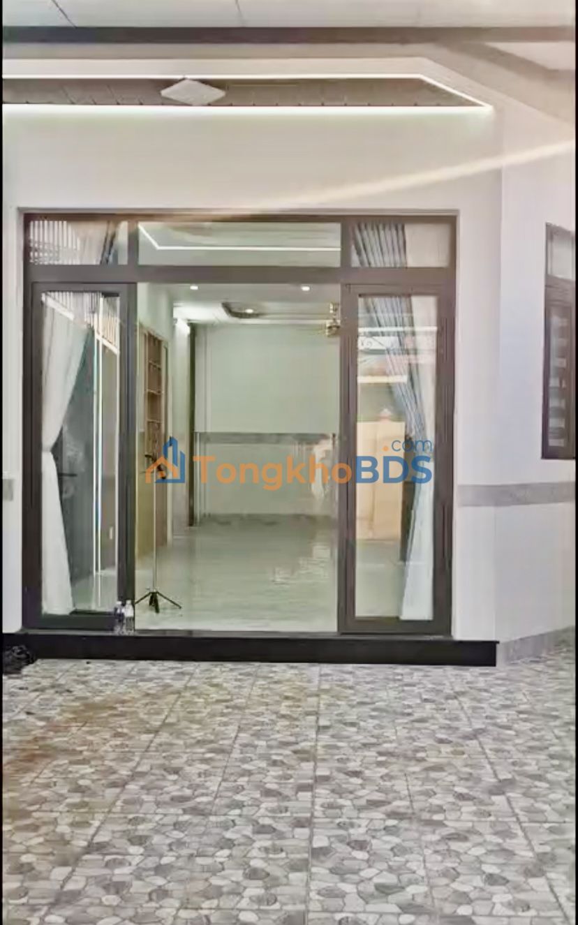 Nhà phố Thủ Đức 100m² 7.6 tỷ - Ô tô vào tận nhà