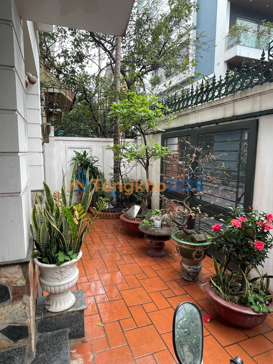 Biệt thự Định Công 150m² 49 tỷ ô tô vào tận nhà