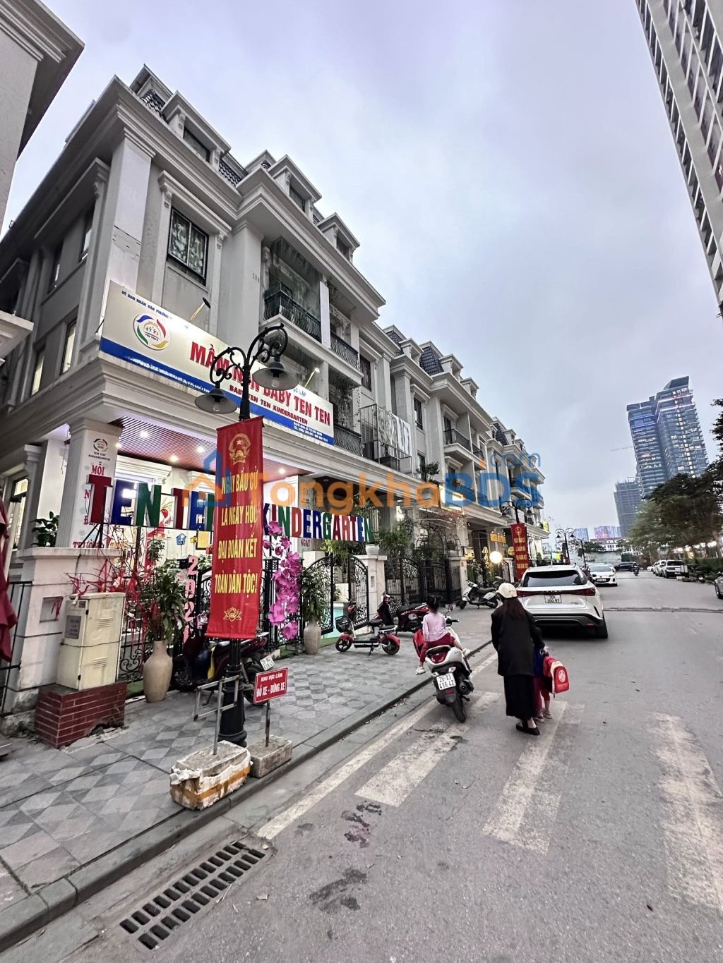 Biệt thự Ciputra Tây Hồ 150m2 62.2 tỷ – Ô tô vào nhà