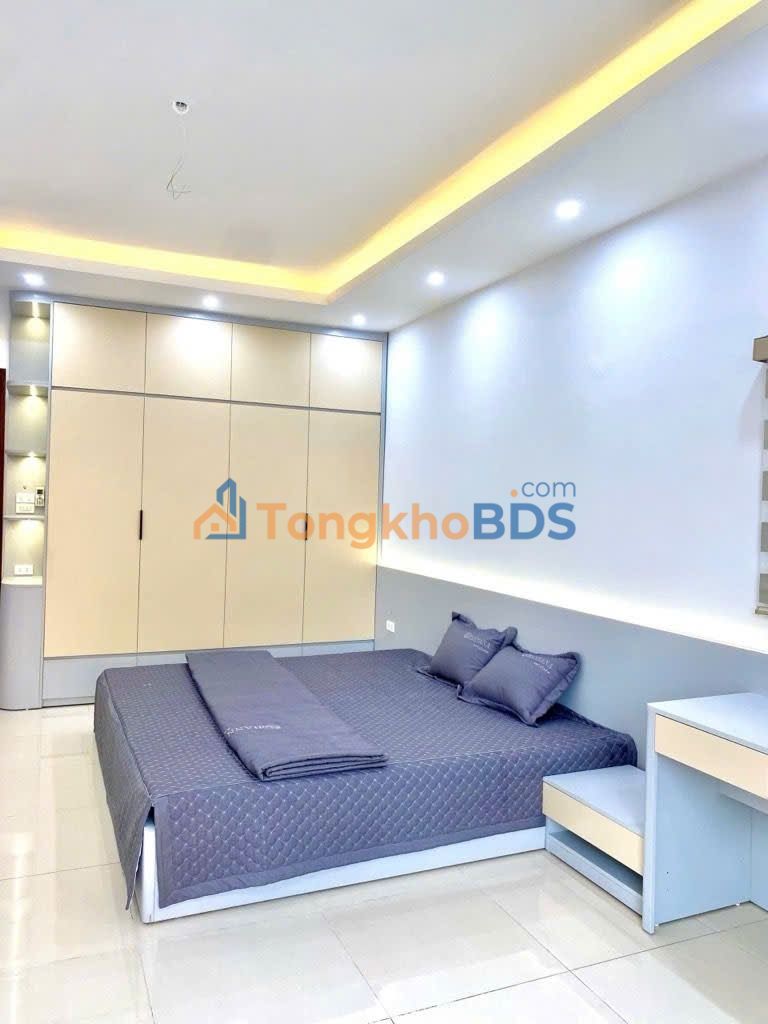 Nhà Nguyễn Văn Huyên Cầu Giấy 50m² 11.5 tỷ - Sẵn sàng ở ngay