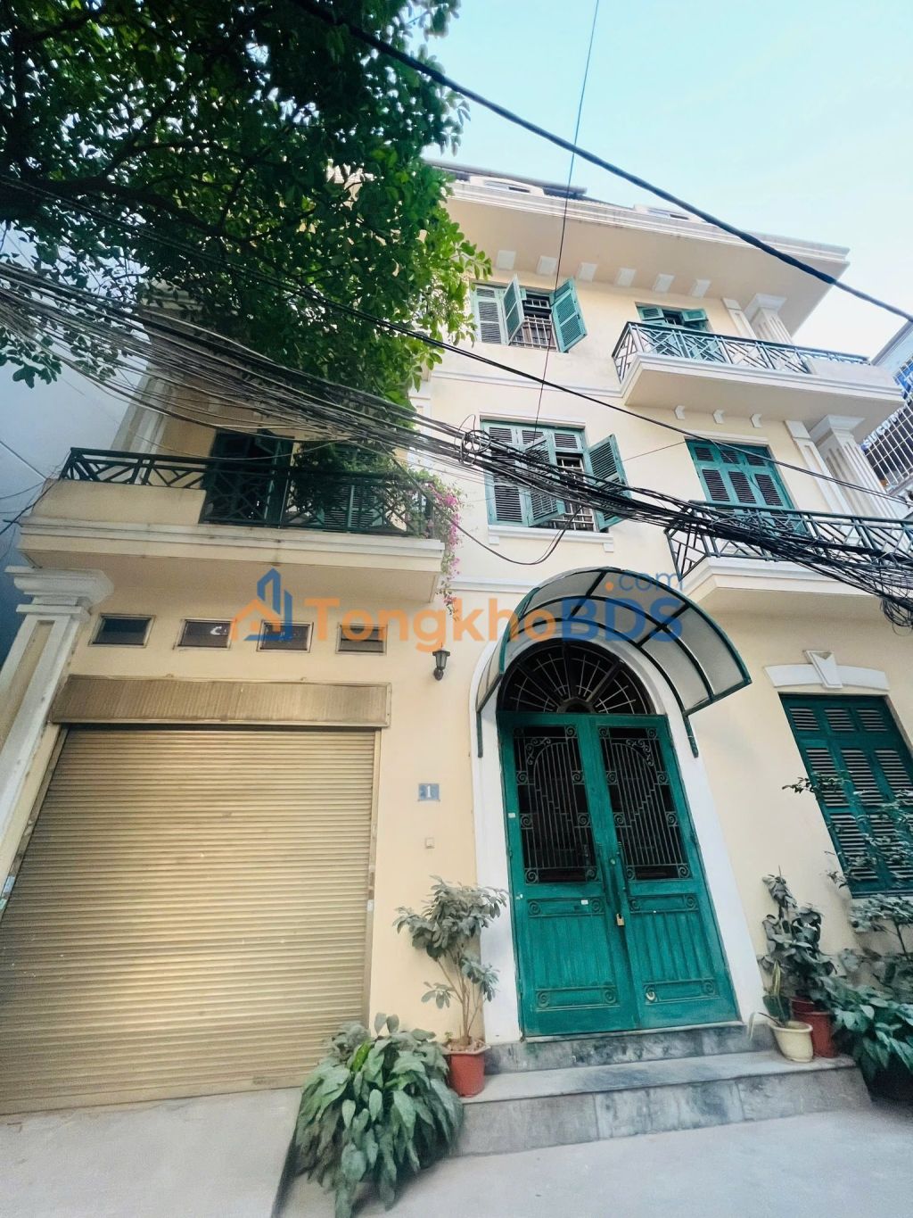 Nhà Quan Nhân 100m² 30 tỷ – View hồ, sẵn sàng ở ngay