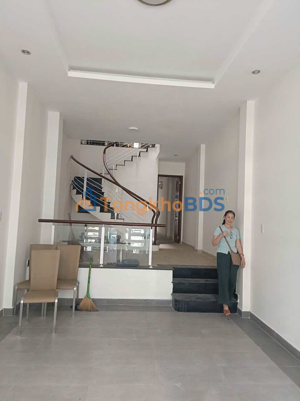 Nhà mặt tiền Nguyễn Gia Trí P25 4x20m 23,5 tỷ - Chính chủ