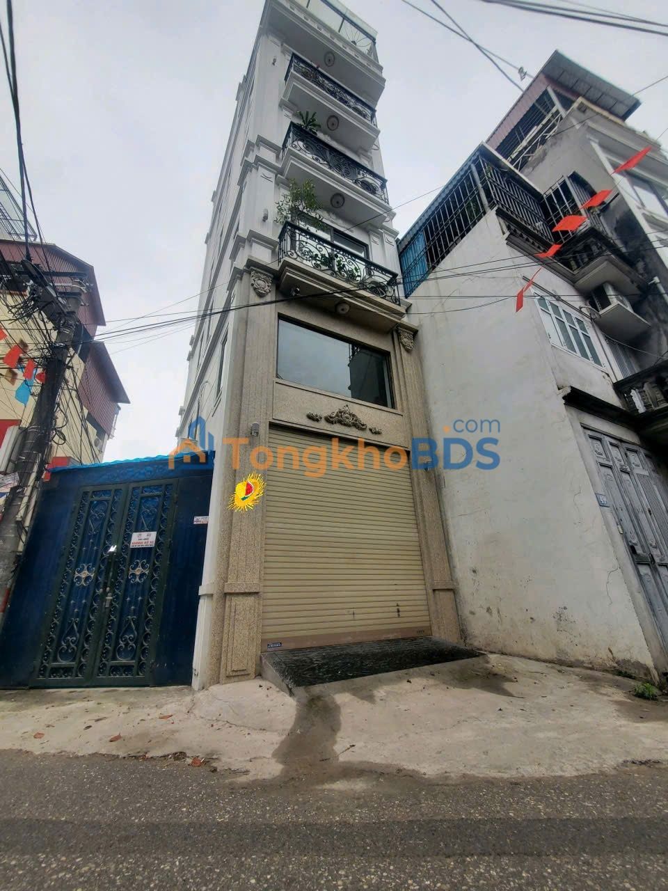Nhà Thạch Bàn Long Biên 40m² 9.5 tỷ - Ô tô vào tận nhà