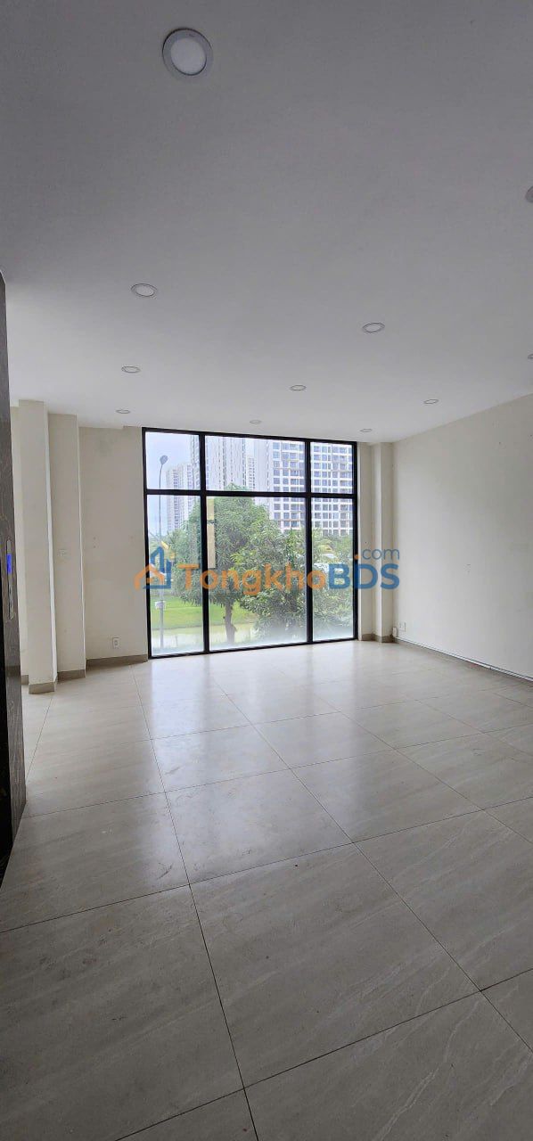 Nhà phố D9 Quận 9 84m² 35 triệu - Mặt tiền kinh doanh