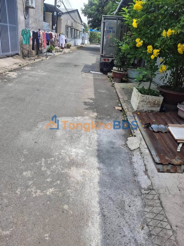 Nhà riêng Hẻm Đồng Văn Cống 88m² 5tr - Sẵn sàng ở ngay