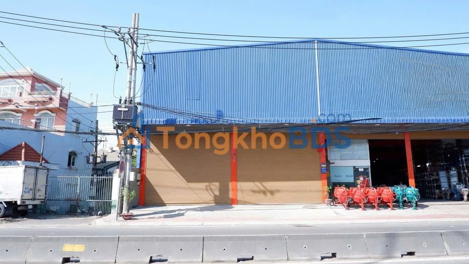 Kho xưởng QL1A Quận 12 1.110m² 95 triệu - Container thoải