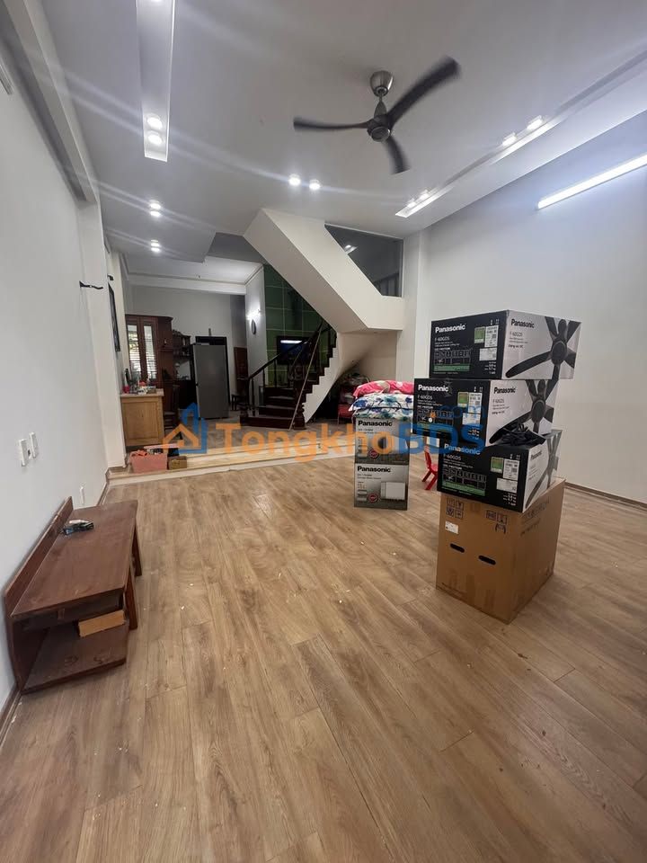 Nhà 3 tầng Đỗ Nhuận Nam Trân 100m² 12tr - Ô tô vào tận nhà