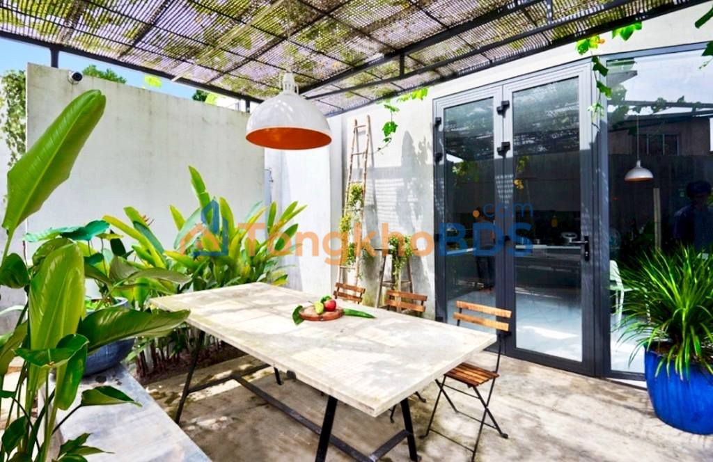 Townhouse Lê Văn Việt 200m² 11 tỷ - Sẵn sàng ở ngay