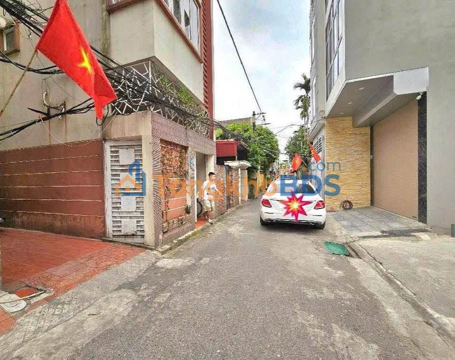 Đất nền Phúc Lợi Long Biên 60m² 10.6 tỷ - Sổ đỏ chính chủ