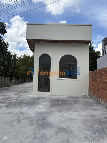 Nhà nguyên căn Phạm Văn Đồng Thủ Đức 60m² 15tr - Ô tô vào