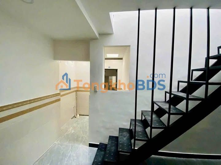 Nhà Tô Ngọc Vân Thủ Đức 70m² 9 triệu - Sẵn sàng ở ngay