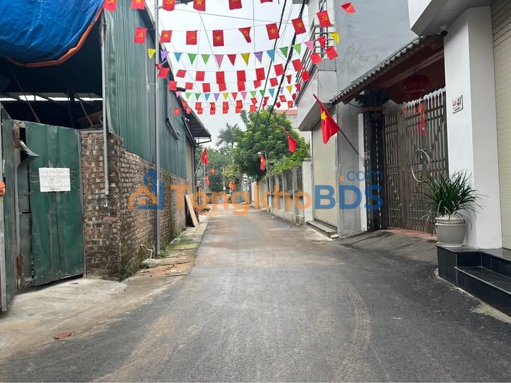 Nhà 2 tầng Sóc Sơn 80m² giá 2 tỷ - Chính chủ sẵn ở