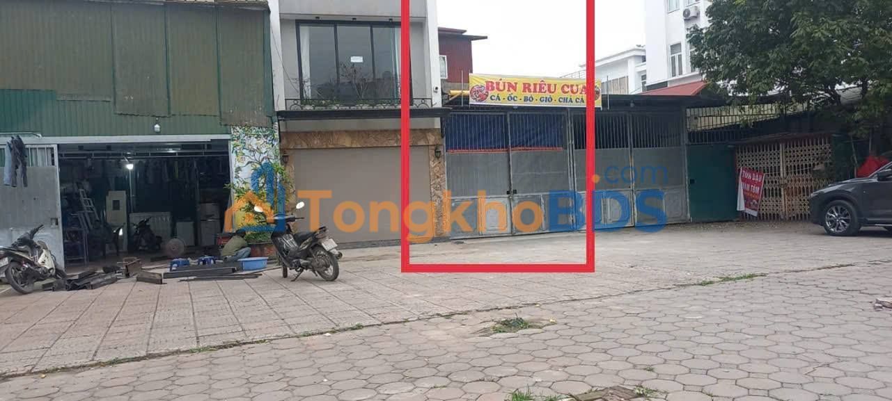 Đất nền Ngô Gia Tự, Long Biên 50m² giá 12 tỷ - Đường to ô tô