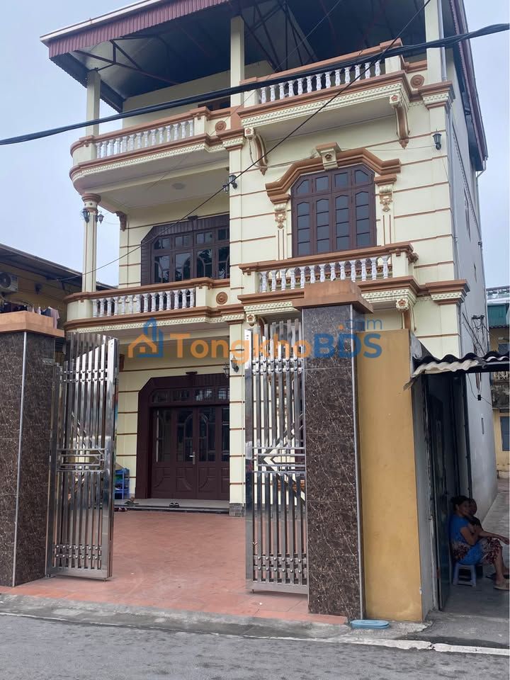 Nhà riêng Văn Lâm 300m² - Ô tô vào tận nhà, sổ đỏ chính chủ