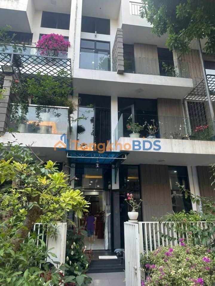 Nhà phố Cát Lái 83m² giá 10.2 tỷ - Ô tô vào nhà