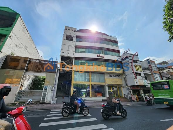 Văn phòng Hồ Văn Huê 120m² 90tr - Tòa hạng A sẵn sàng làm việc