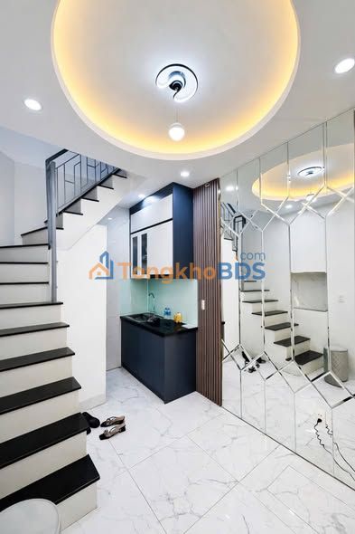Nhà Đê La Thành 15m² 3,48 tỷ - Chính chủ bán