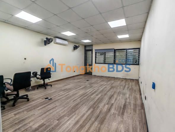 Sàn văn phòng Vạn Phúc 160m² 15 triệu - Vị trí đẹp