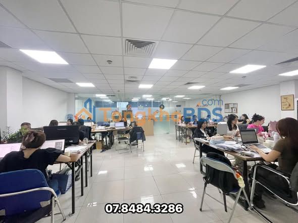Văn phòng Hoàng Văn Thái 150m² 26 triệu - Sẵn sàng làm việc