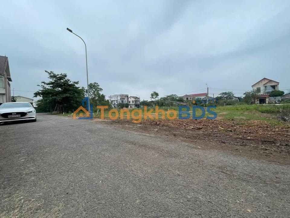 Đất nền T.T. Ái Tử 148m² 800 triệu - Sổ đỏ chính chủ