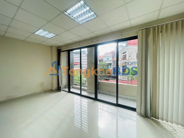 Văn phòng Tô Vĩnh Diện 60m² 10 triệu - Sẵn sàng làm việc