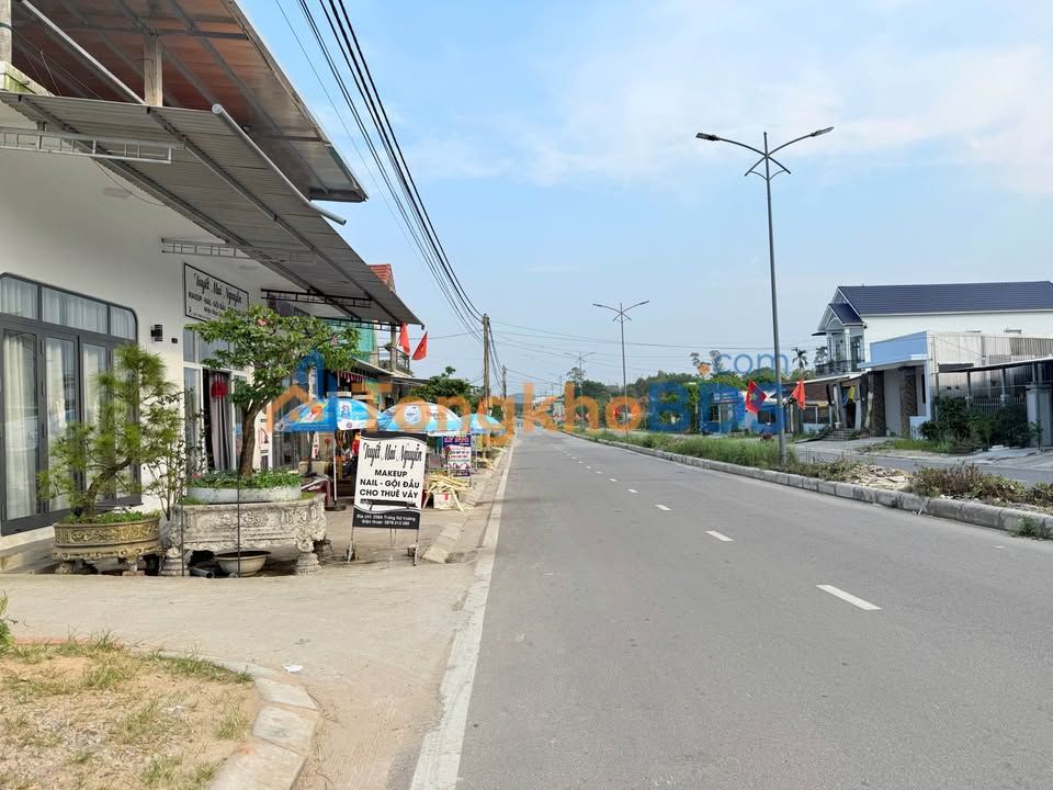 Nhà phố Trưng Nữ Vương Hương Thủy 2 tỷ - Thích hợp KD