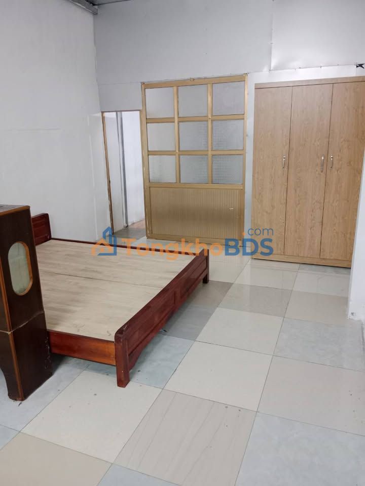 Nhà cấp 4 Yên Nghĩa 56m² 3.8 triệu - Sẵn sàng ở ngay